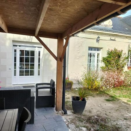 Le Clos Des Augers. Chambre Descartes Azay-sur-Cher Bagian luar foto
